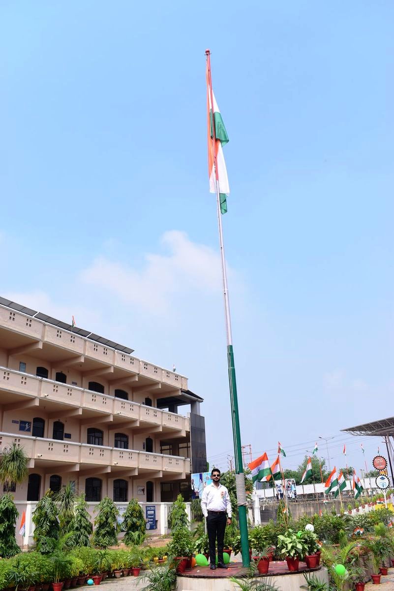 hiet-independence-day-celebration-2023-08-15-15